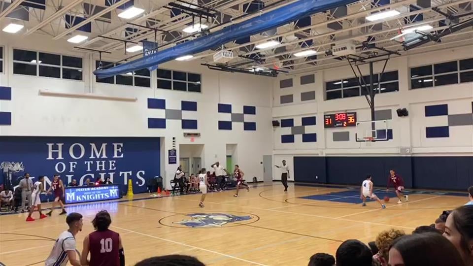 Luis Young (04) Crossover play