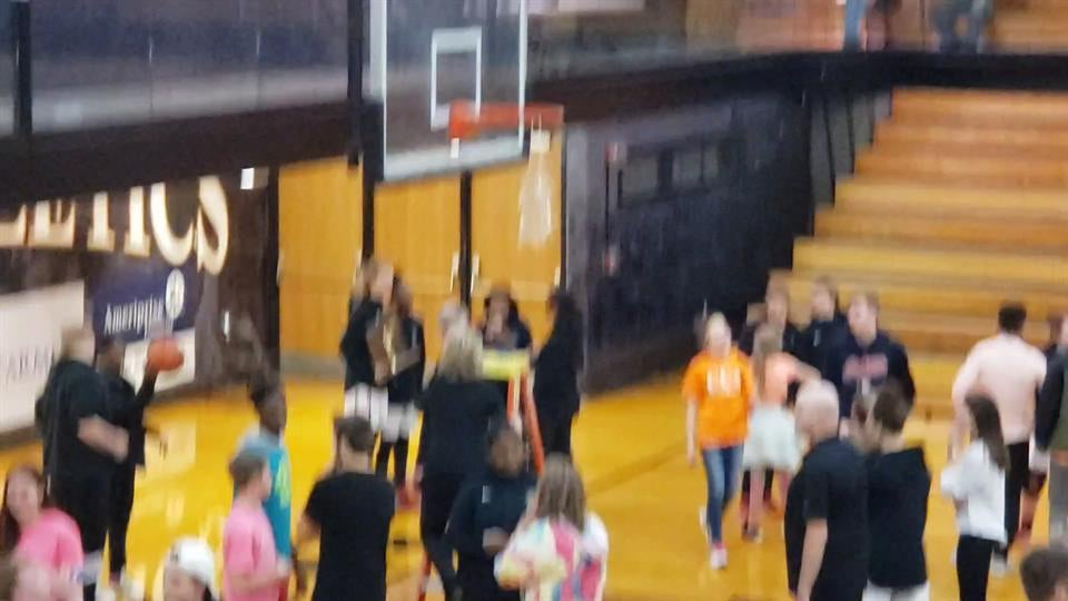Lisa Stopp cutting down the net 3/7/20