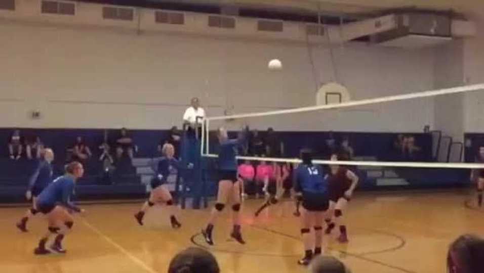 Elly Williamson tip over block