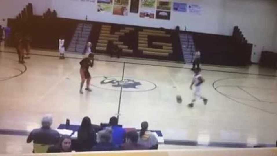 middle of the lane dunk