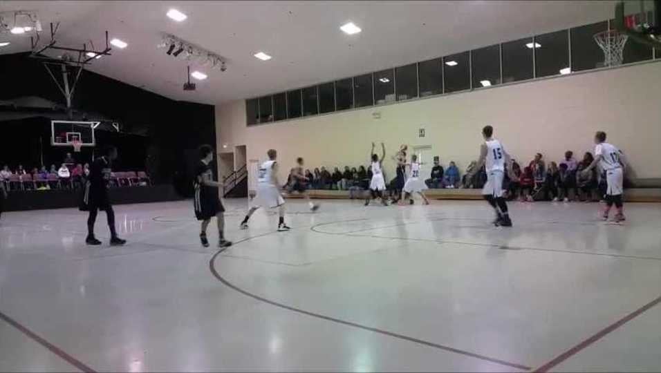 Austin Pass and 3 pointer