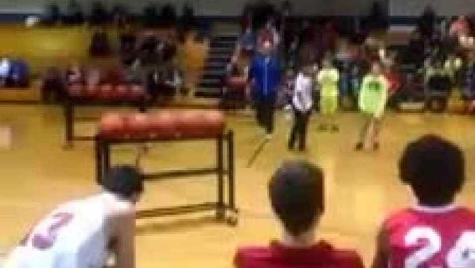 Aaron Jacobs Wins 3pt Contest at 2016 IHSA Regional