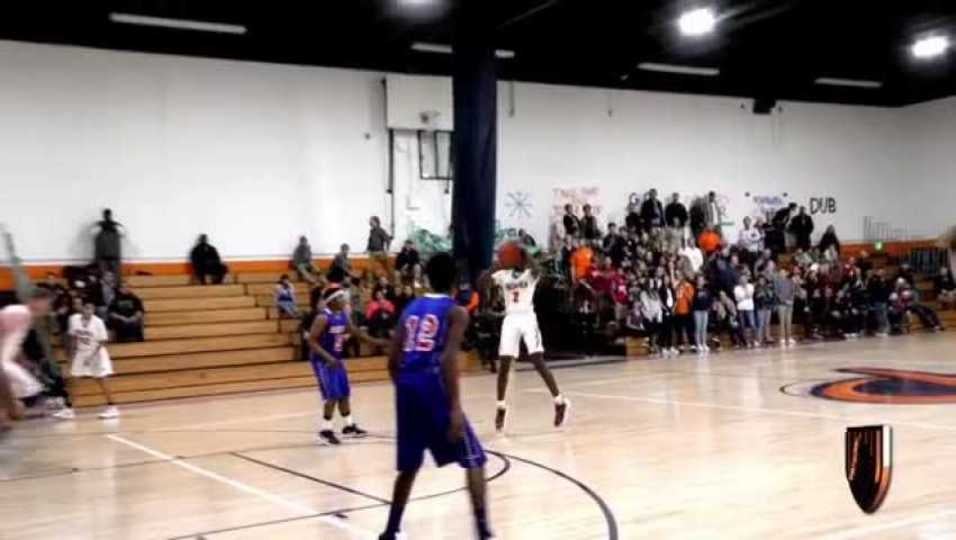 Freshman PG Dominick Harris 6'2 Silky Smooth