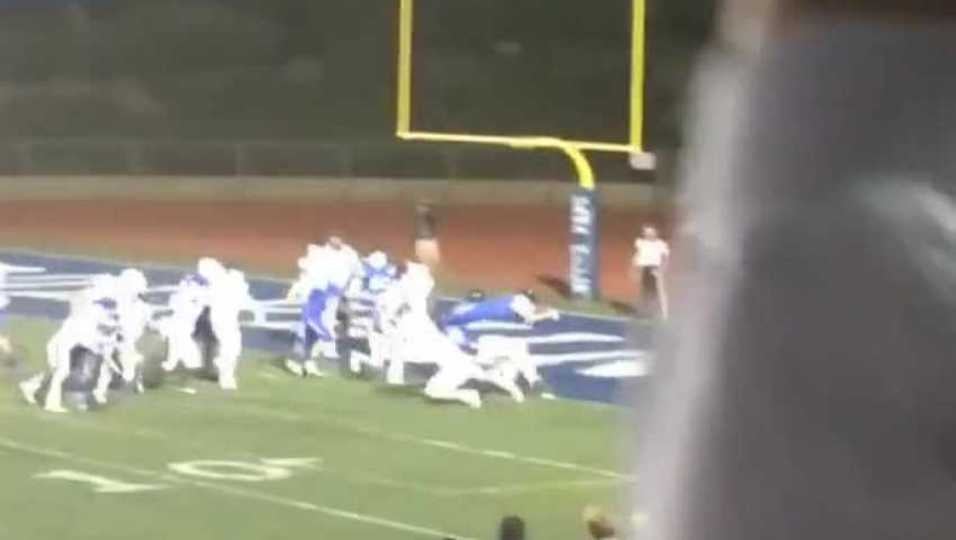 Jake baldiviez leaps for six!