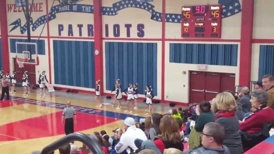 Ella Johnson hits OT buzzer beater 3