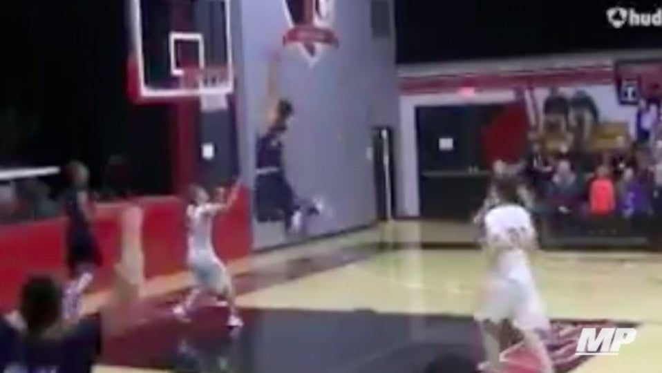California recruit with two backboard alley-oop jams