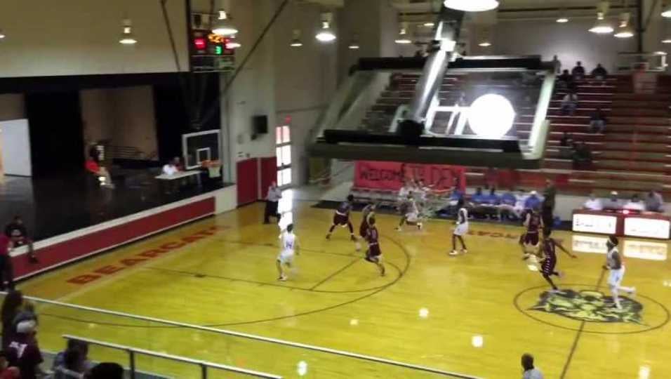 Zay Heidelberg with the hesitate, split and scoop.