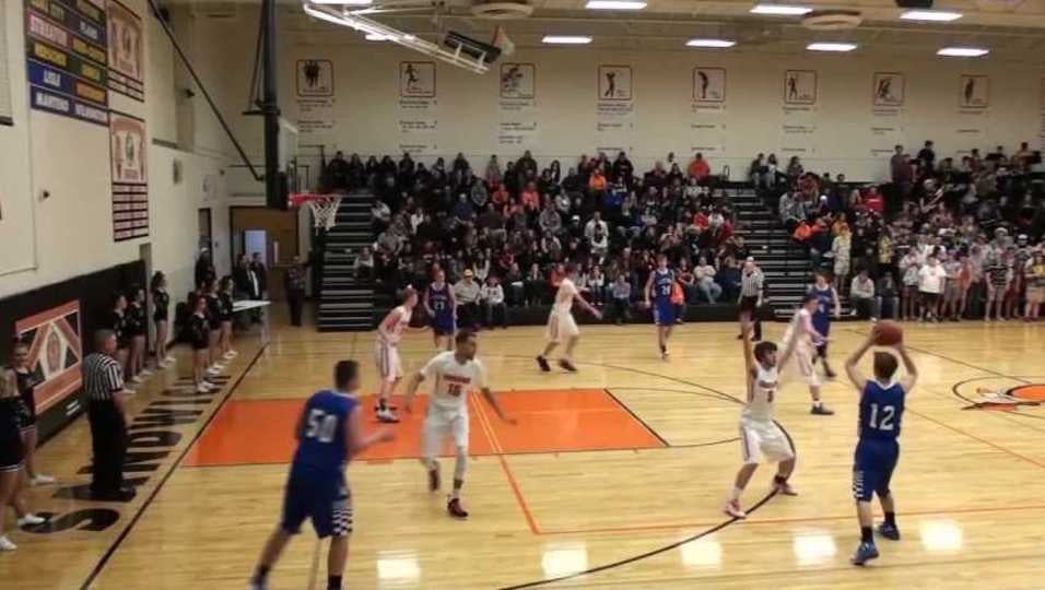 6'7 Jack Halverson Alley-Oop