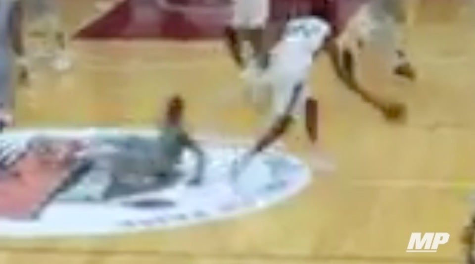 5-star Cam Reddish takes defender on slip n' slide