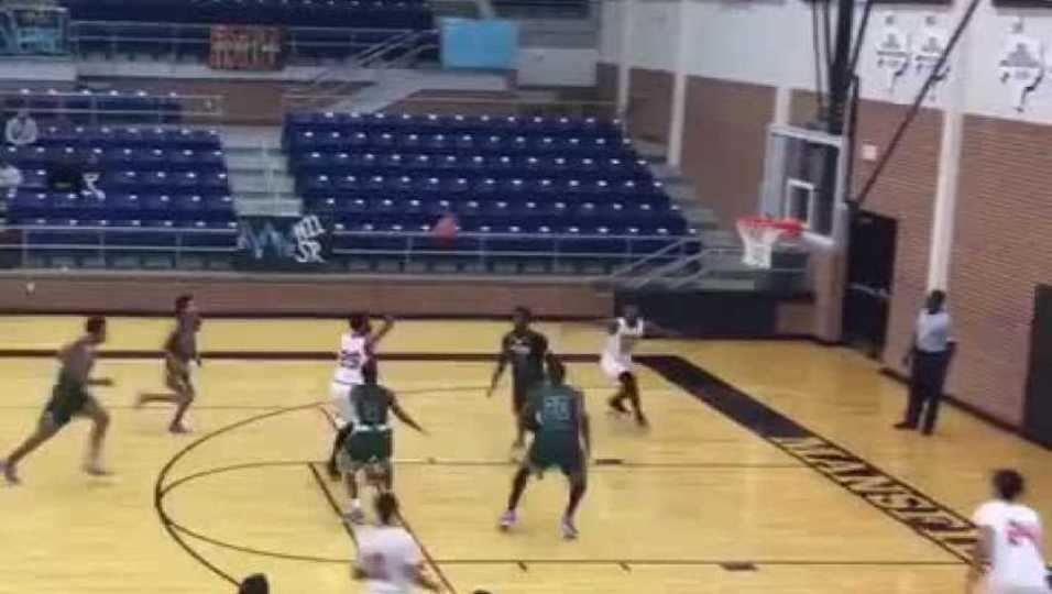 Jordan Phillips catches alley oop vs Lakeridge