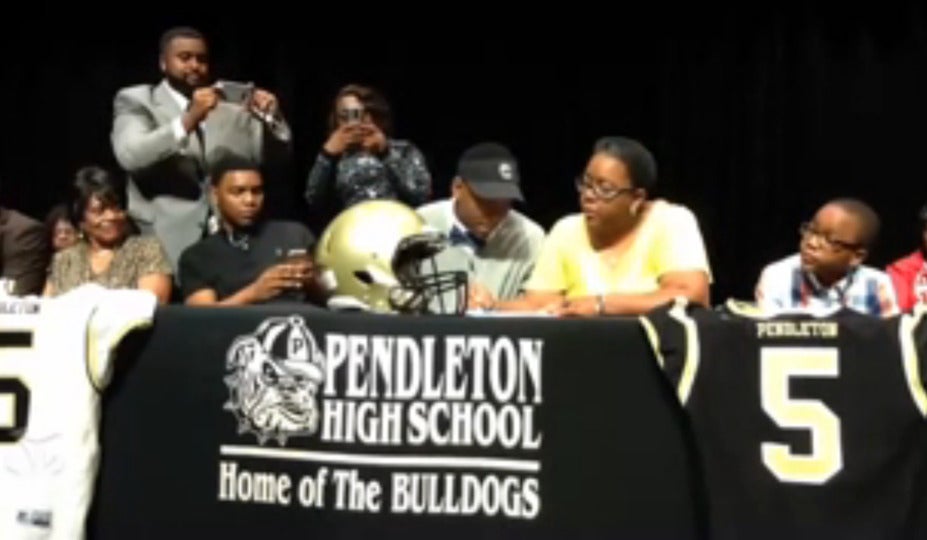 Brad Johnson commits with South Carolina