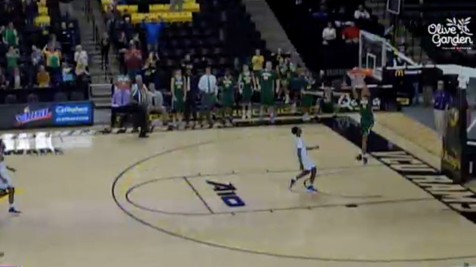 Julian Wooden's big-time reverse dunk