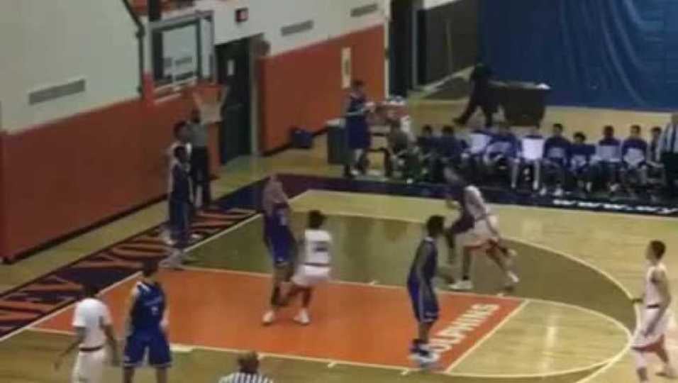 Freshman Tyler Beard