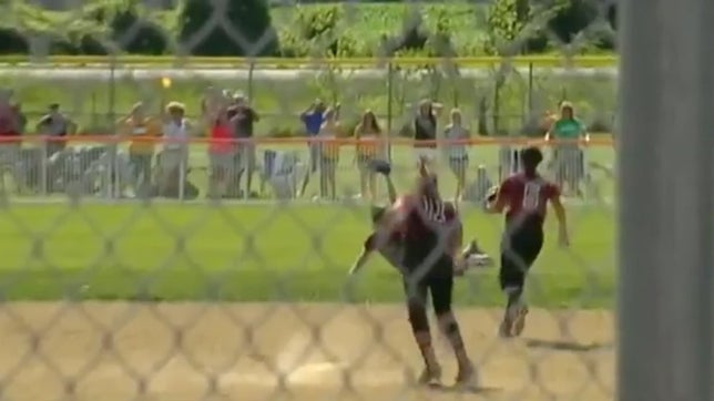 With a 2-1 lead, tying run on third base, winning run on second base, and one out to go in the final inning, Alabama commit Kaylee Tow lays out to make a season-saving catch. This catch sent her Maroons to the Final Four of the KHSAA Softball Championships.