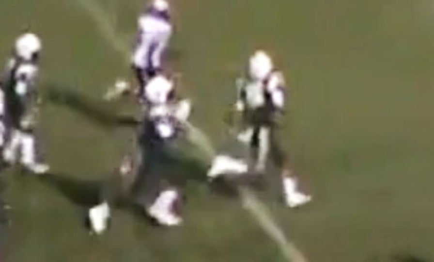 Kickoff returner makes everyone miss