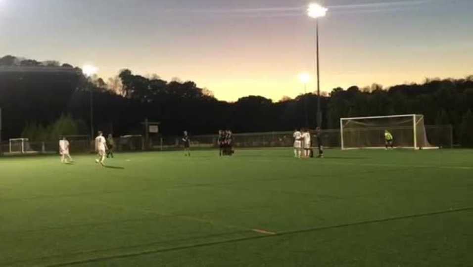 ALEJANDRO ESTRADA'S PERFECT FREE KICK STYLE