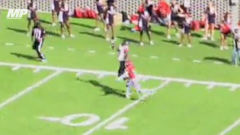 No. 1 Alabama recruit manhandles one-handed snag