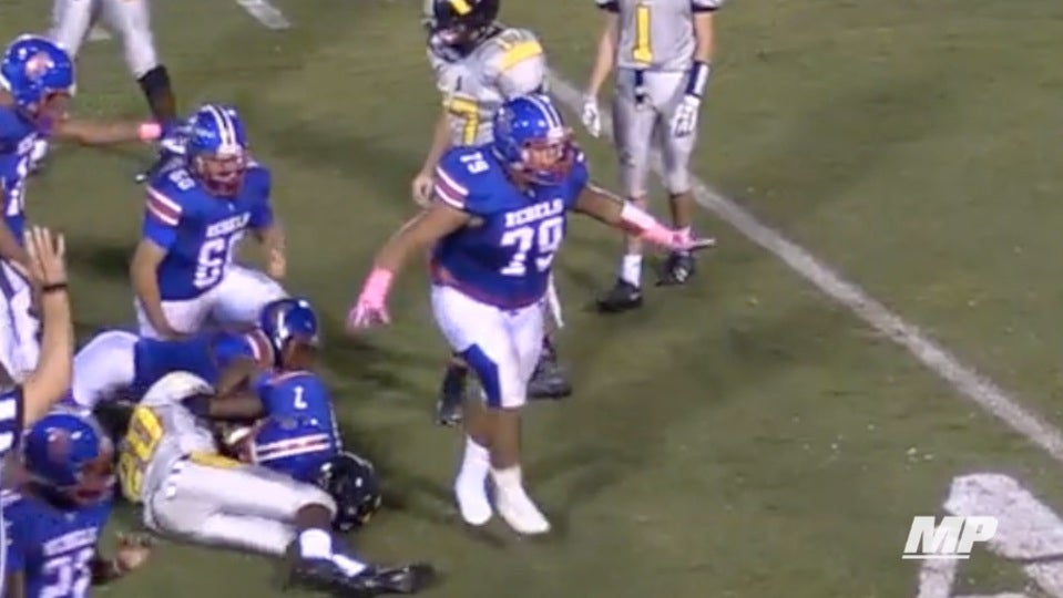 270-pound kicker hands out hitsticks