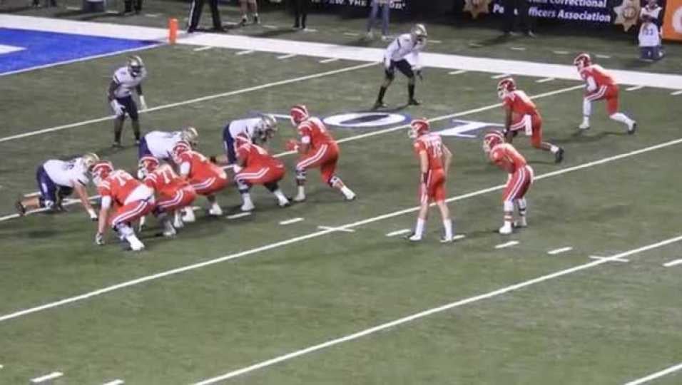 Mater Dei's JT Daniels throws a 12-yard TD pass to Horace McCoy III.