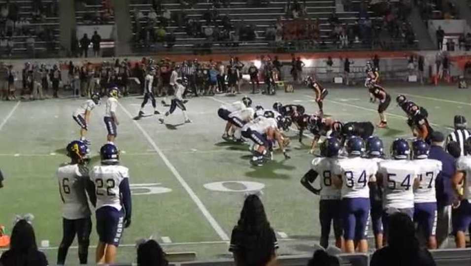 Kody Chuang #12 highlight AHS v SPas running back