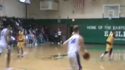 Nice feed and dunk