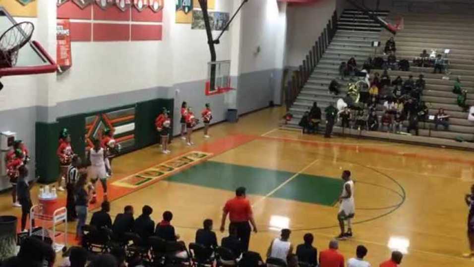 Chris Jackson 1 hand dunk