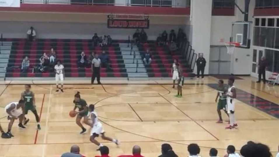 Dante Hudgins#24  Going hard