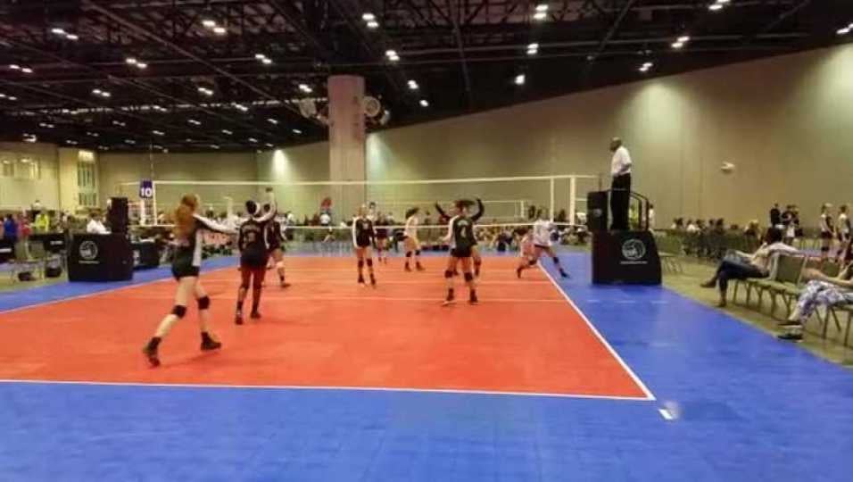 Wandaleen Harris Volleyball Serving