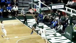 5-star freshman Emoni Bates puts on a show in state semifinals