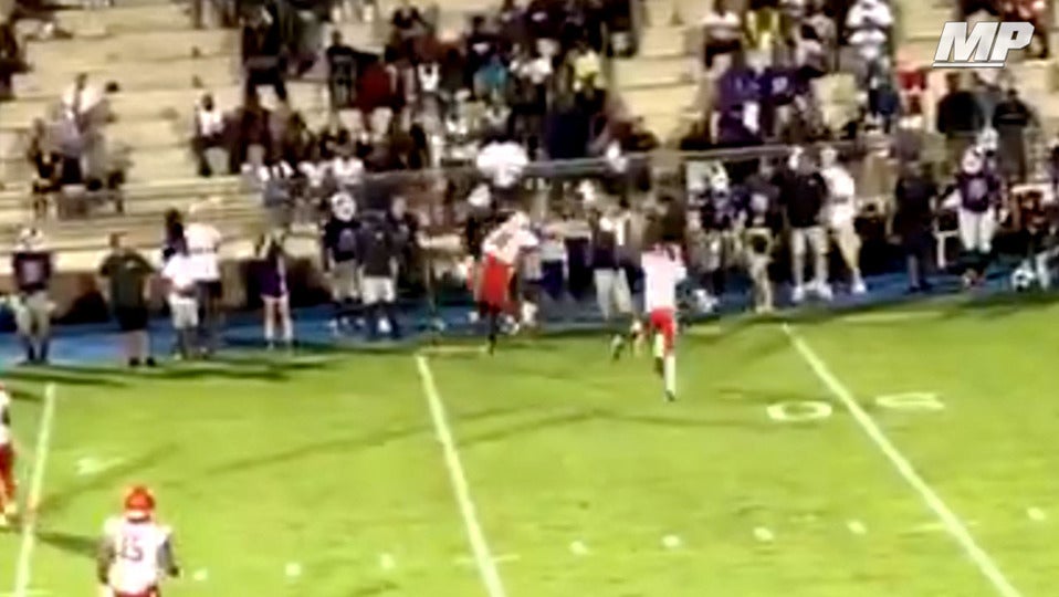 3-star Desmond Dailey with one-handed interception