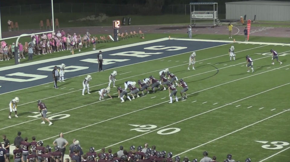 2022 LSU commit Walker Howard throws for nearly 300 yards and 4 touchdowns in a half