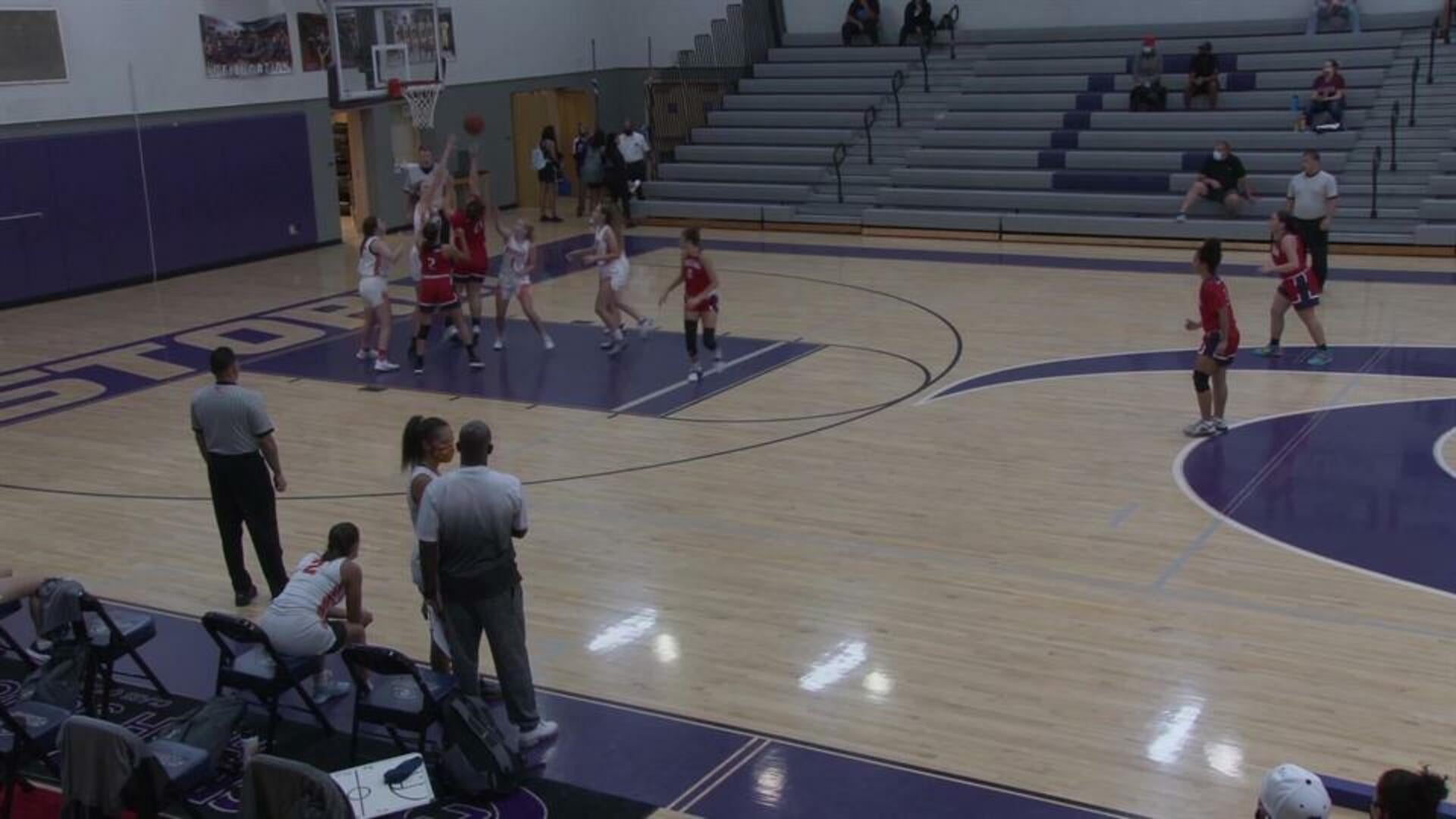 Senior Forward - Mariana Perez