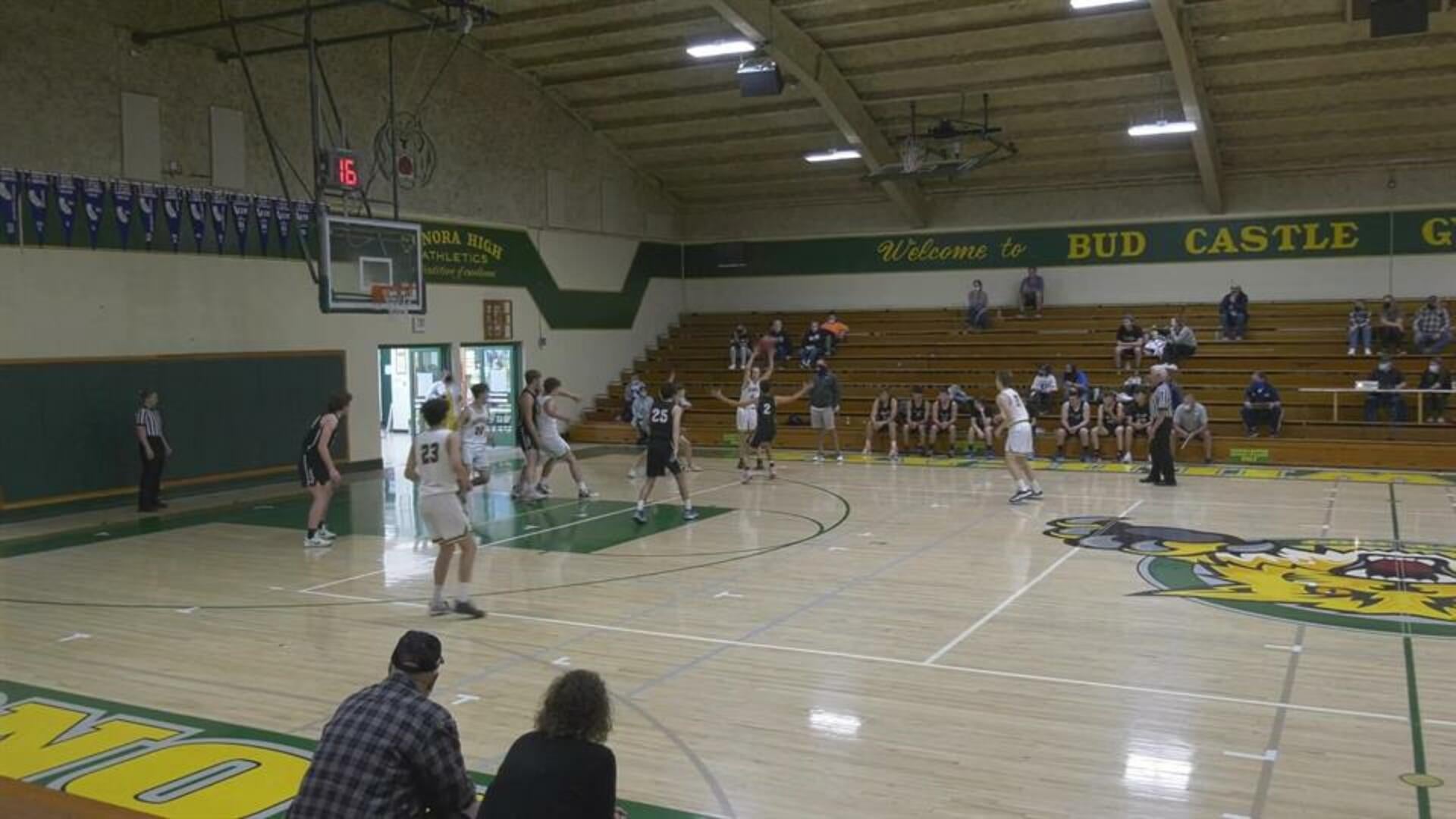 Sonora cruises past Amador