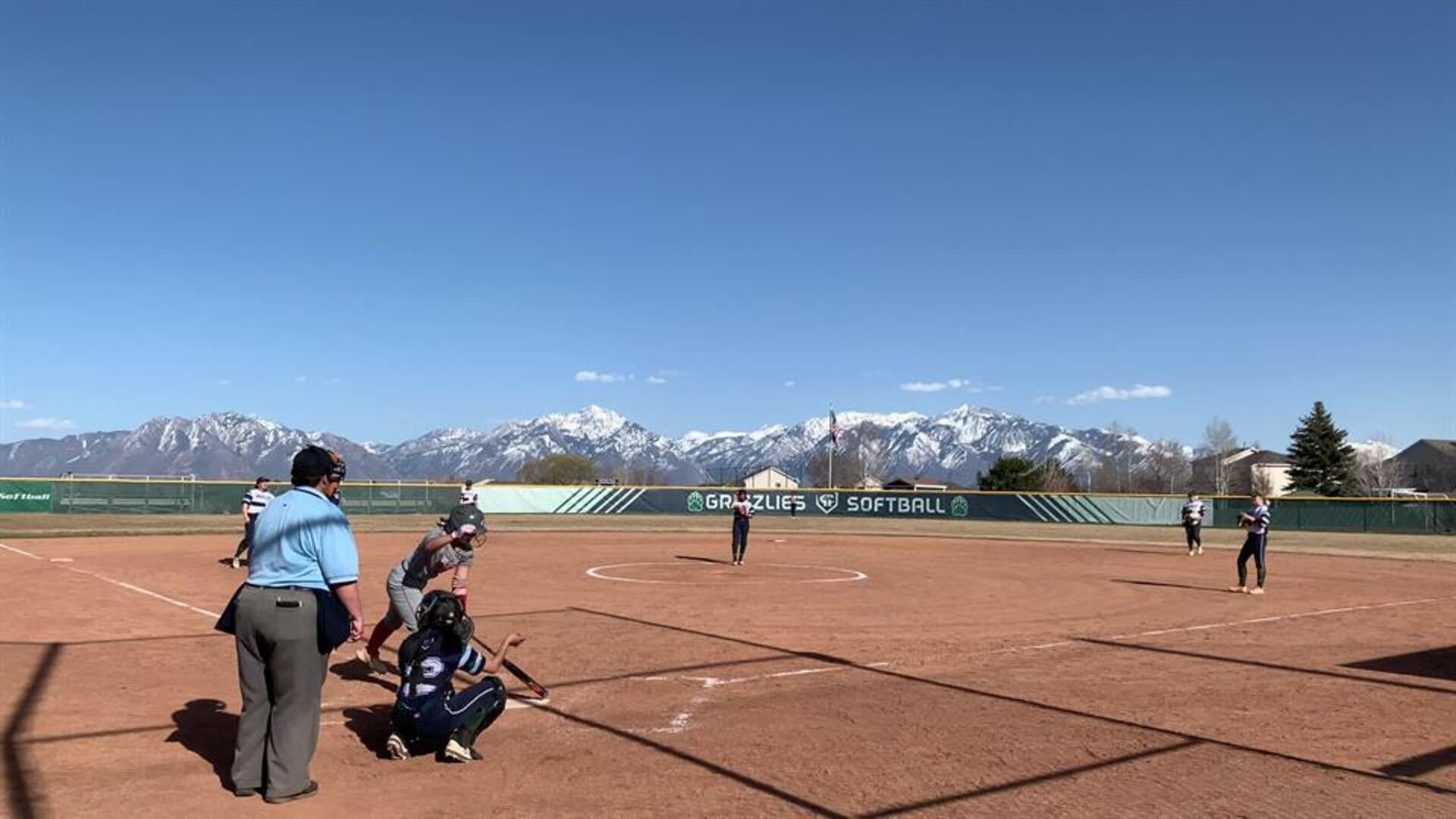 HOMERUN, Mylee Milne #17, MRHS, Sr.