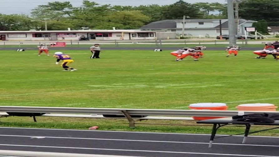 Touchdown reception JV Eagles vs Pontiac