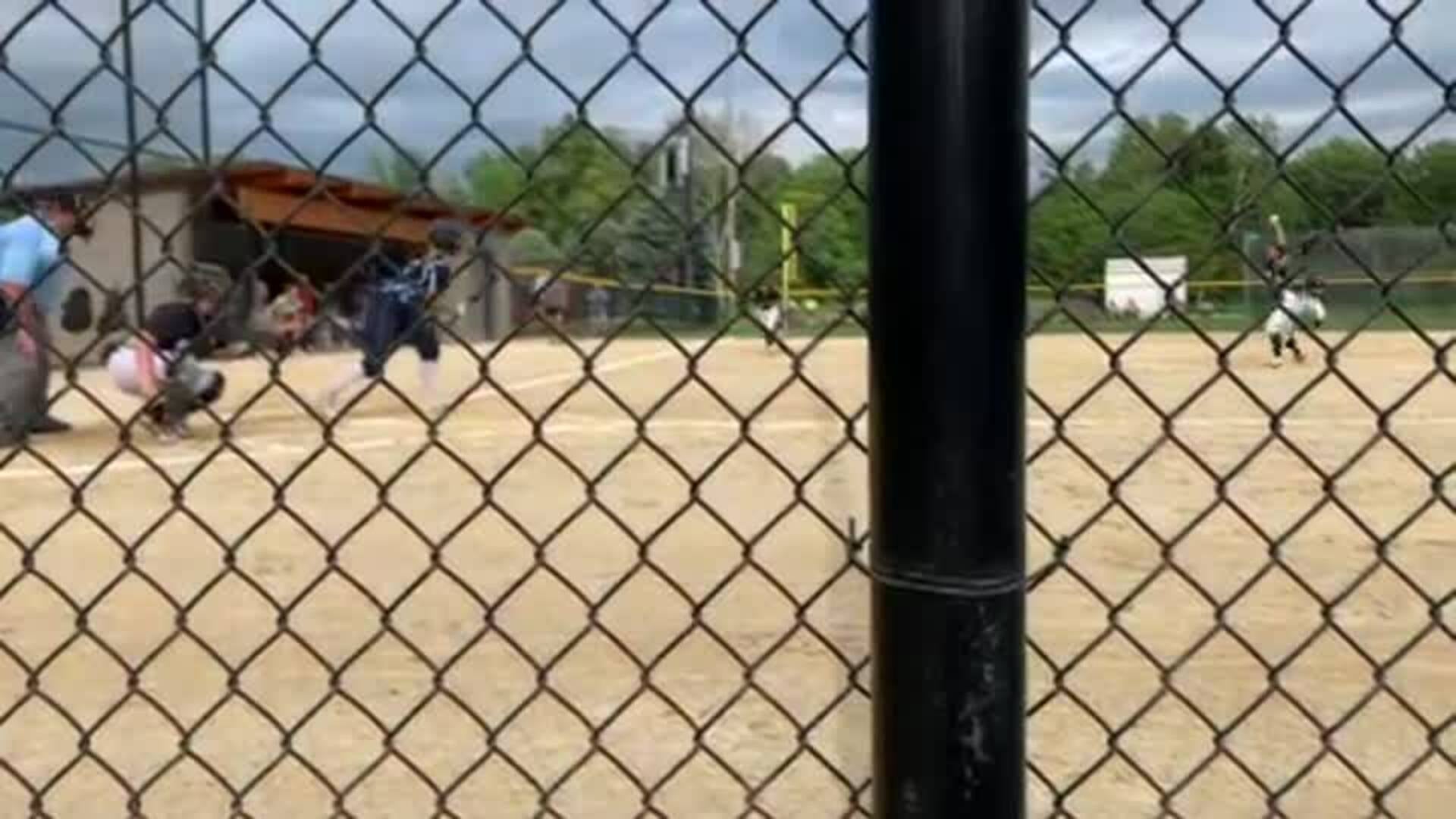 Alyssa Griffin bunt vs Glenwood