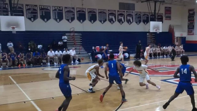 17 Points
10 Rebounds