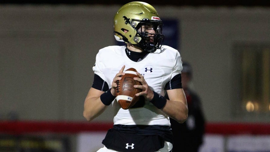 Highlights of Bishop McDevitt's (Harrisburg) sophomore quarterback Stone Saunders throwing for five scores in a 41-18 win over Aliquippa in the 4A state championship. He threw for nearly 3,600 yards and 54 touchdowns during his sophomore season. It was Bishop McDevitt's first state title since 1995.