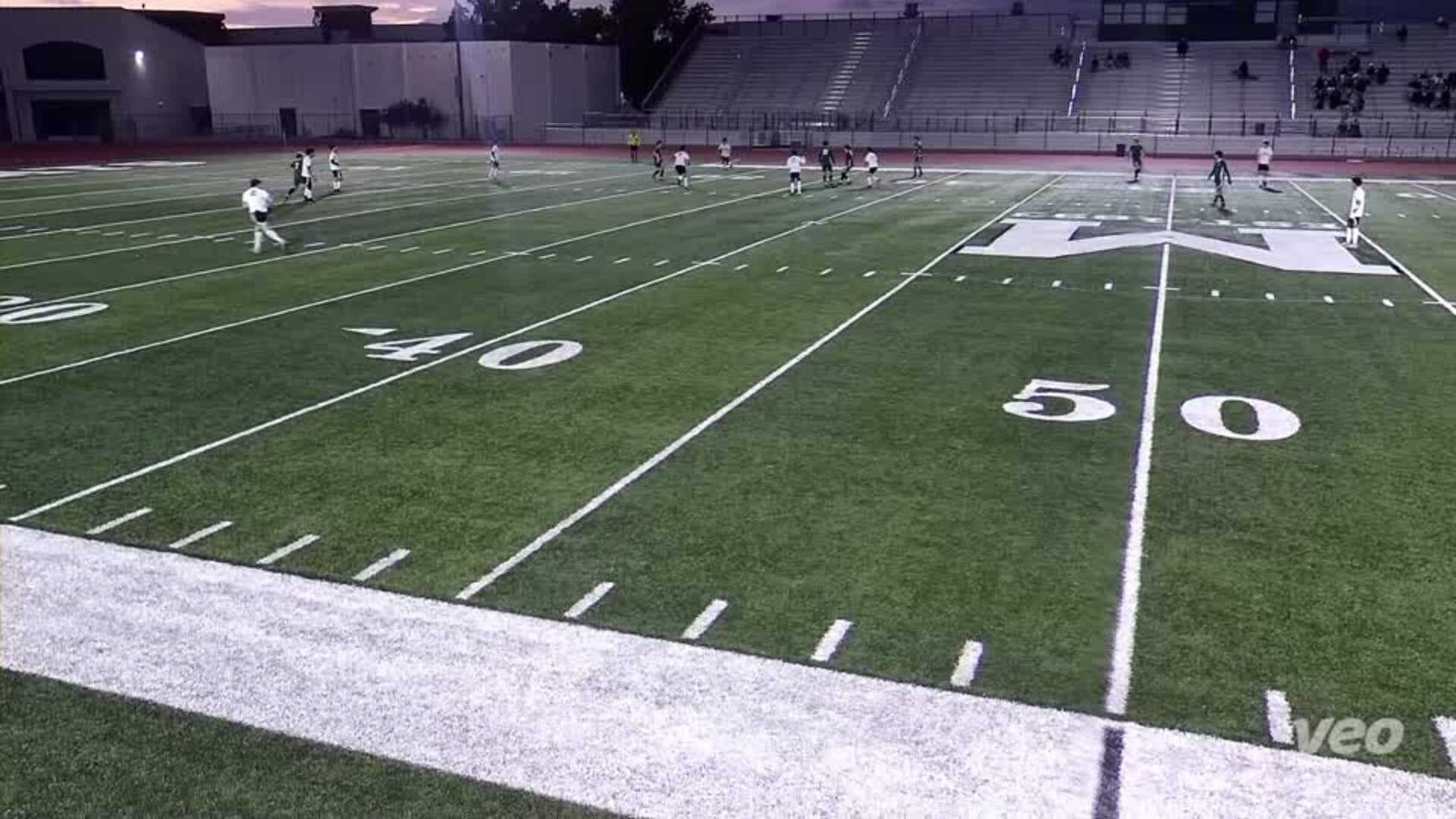 Goalasso by Izaack Ramirez puts Cats up 2-0