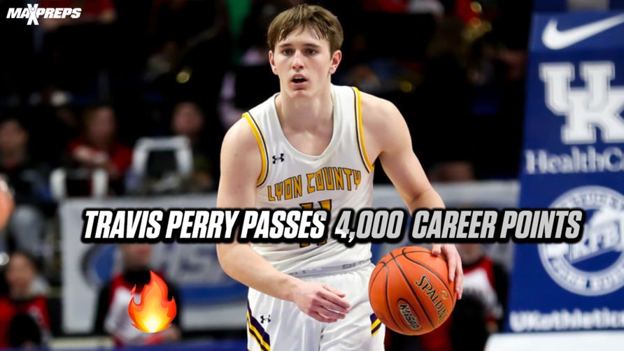 Travis Perry surpasses 4,000 career point
