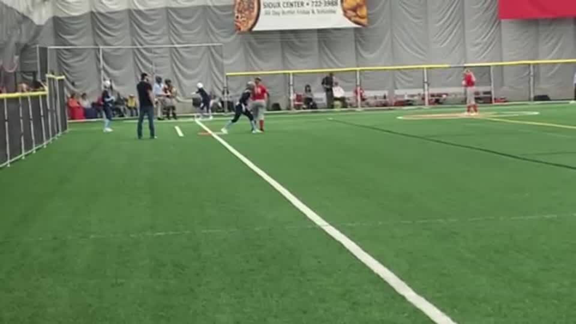 Alyssa Griffin infeild single