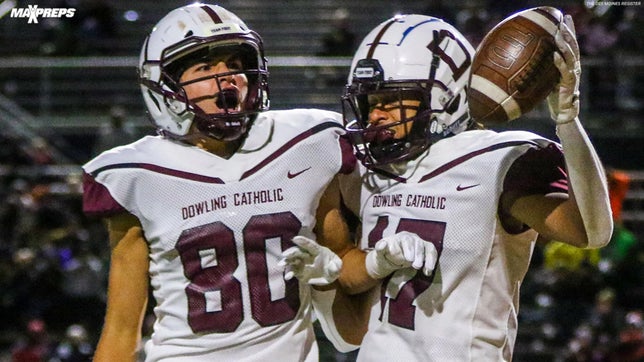 Dowling Catholic rides to top after winning a state record seven straight state championships.