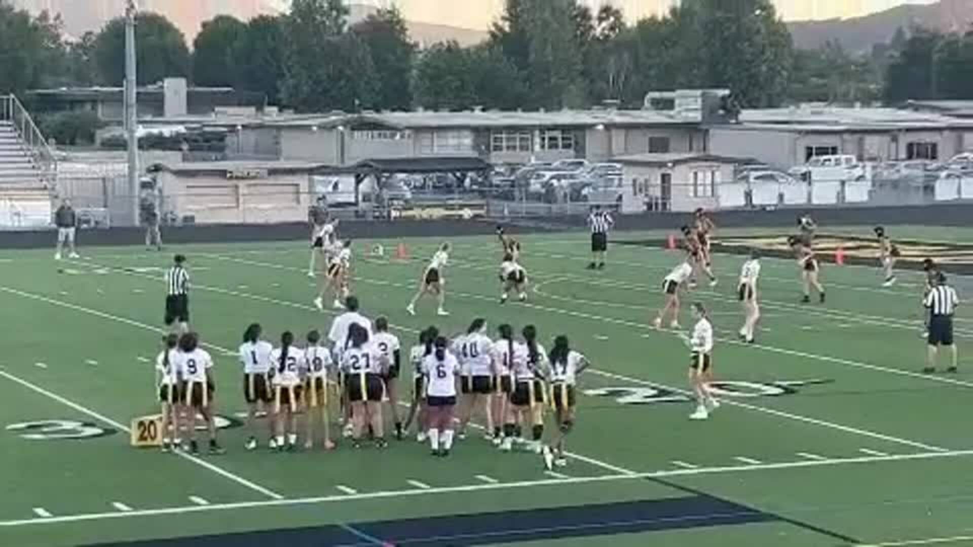 1ST TOUCHDOWN OF THE SEASON-Makayla Halley!!