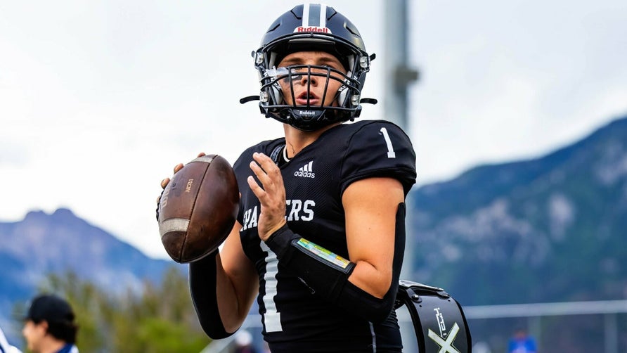 Senior season highlights of Corner Canyon's (Draper, UT) 4-star quarterback Isaac Wilson through his first five games. He has thrown for 1,832 yards and 18 touchdowns to go with 339 yards rushing and five scores.
