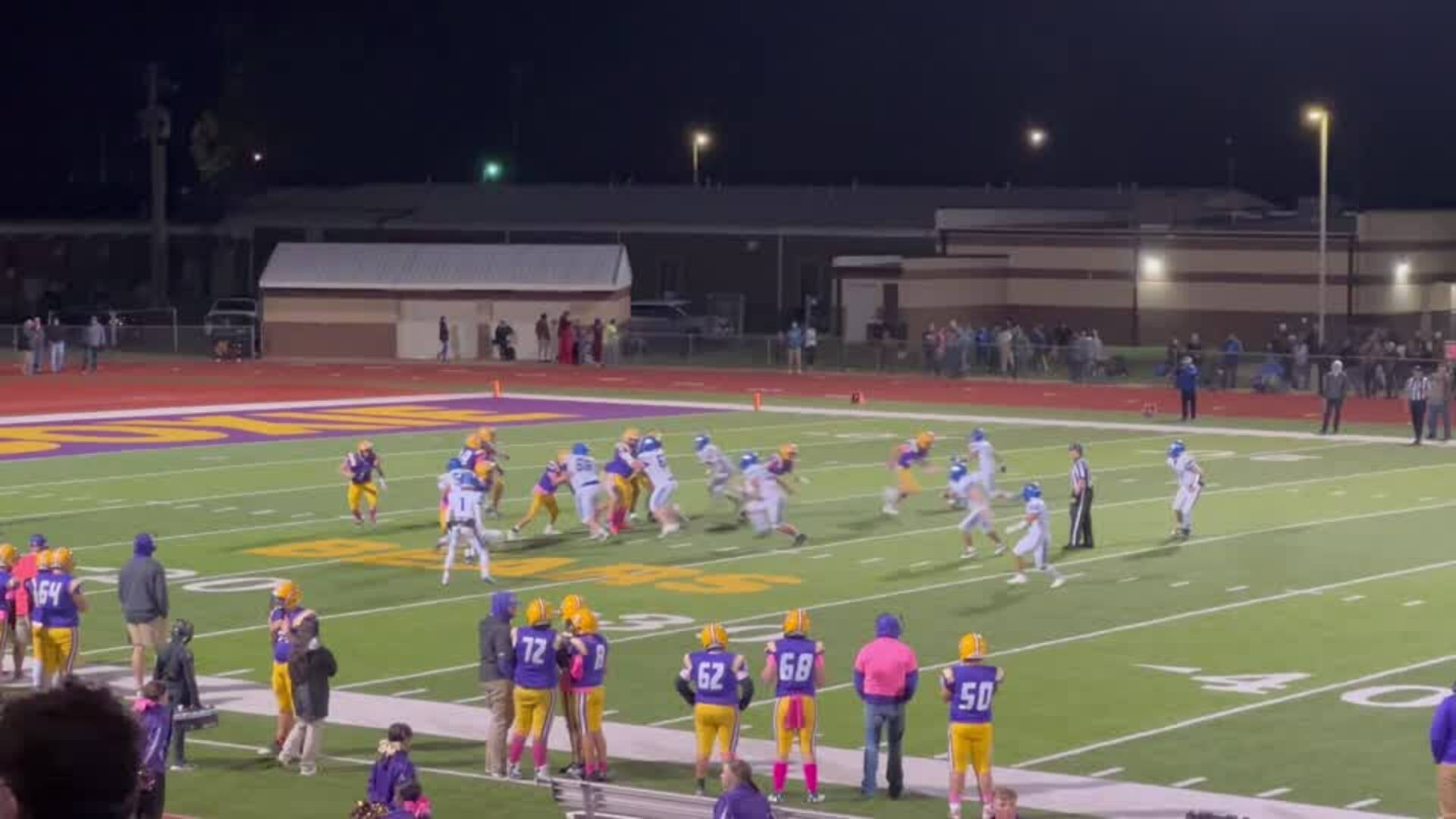 Antonio Benito hauls in the pass