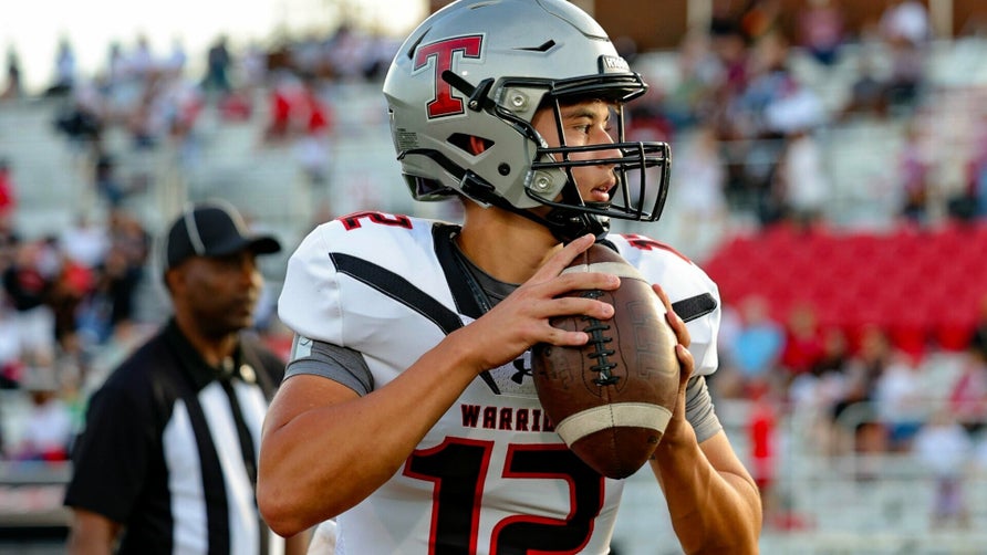 Freshman season highlights of Thompson's (Alabaster, AL) starting quarterback Trent Seaborn. He threw for 2,590 yards and 27 touchdowns while completing 72 percent of his passes.