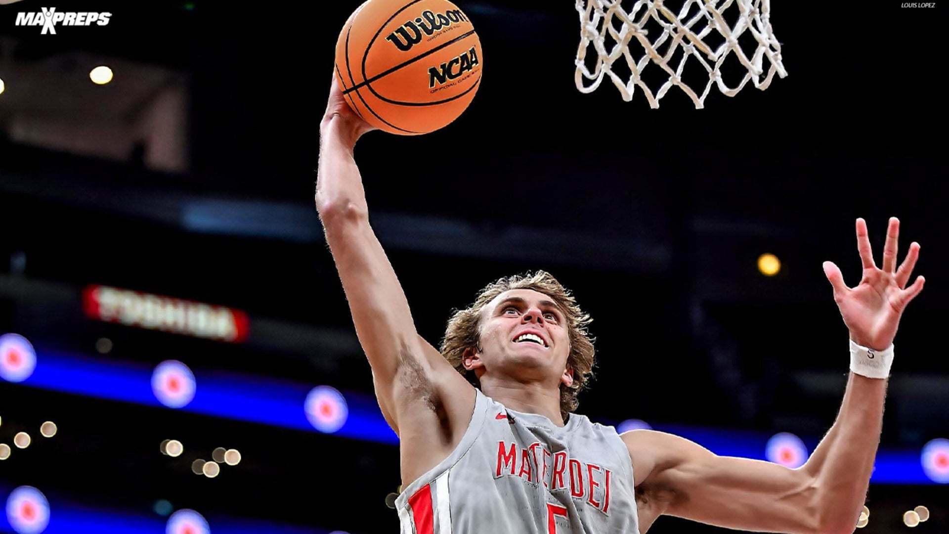 HIGHLIGHTS: Mater Dei vs Catholic Memorial at the Hoophall Classic