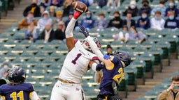 HIGHLIGHTS: Ja'Tavion Sanders was a BEAST on both sides of the ball at Denton Ryan
