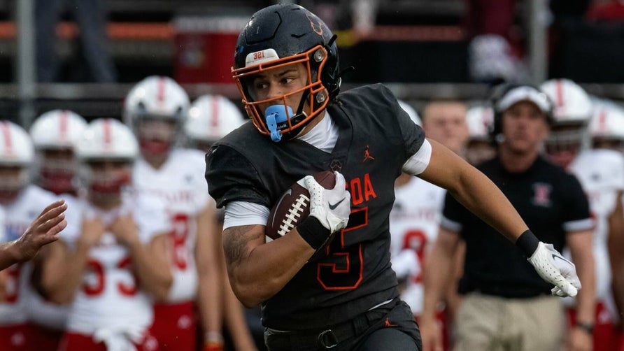 Junior season highlights of Cocoa's (FL) 4-star wide receiver Jayvan Boggs. He finished the year with 93 receptions for 1,504 yards and 24 touchdowns.