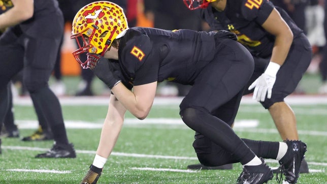 Senior season highlights of Mission Viejo's (CA) 3-star EDGE Jaden Williams through his first five games of the 2024 season. He has 41 tackles, 21.5 TFL and 13.5 sacks.
